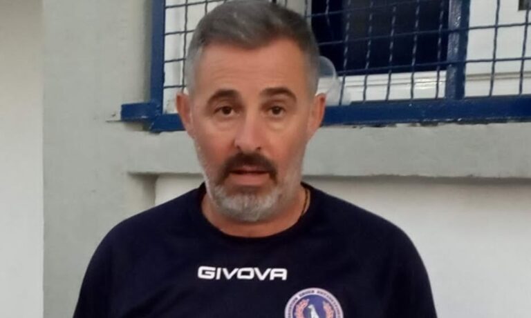 Ποδόσφαιρο: Παραιτήθηκε ο Παύλος Πλαφαδέλης από την τεχνική ηγεσία του Πανθησειακού