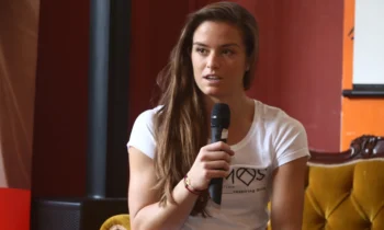 Τένις: Μαρία Σάκκαρη – Καρολίνα Μούκοβα: Σε ποιο κανάλι παίζει σήμερα ο αγώνας