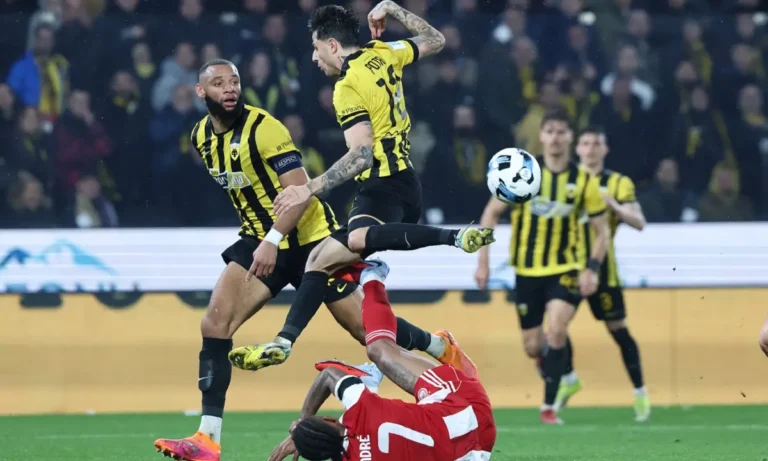 Ποδόσφαιρο: Διάσημος αναλυτής – διαιτητής ξεκάθαρος για το ΑΕΚ – Ολυμπιακός: Δεν έπρεπε να μπει το VAR στο πέναλτι