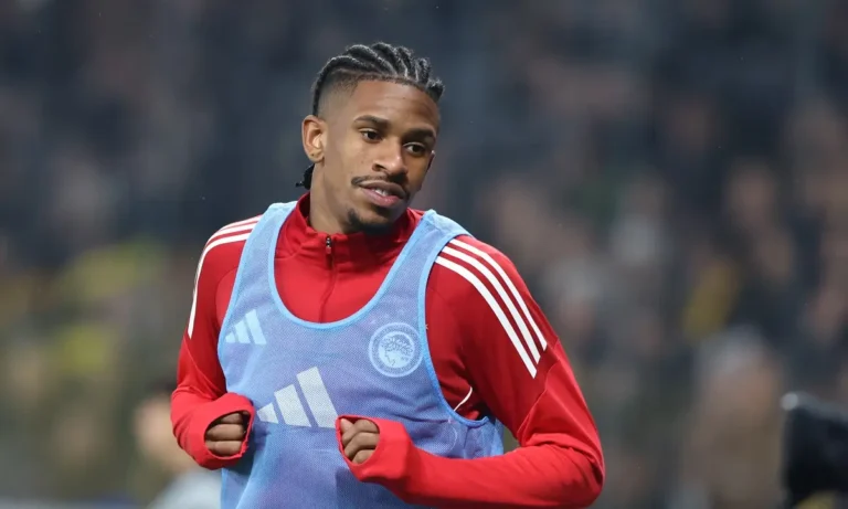 Ποδόσφαιρο: Πιέζει η Εστρέλα τη Ρίο Άβε για το ποσοστό του Αντρέ Λουίζ βάσει της πρότασης της Μπενφίκα