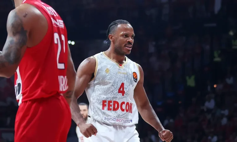 Μπάσκετ: Κάνει… παιχνίδι με τον Ολυμπιακό ο Μπλόσομγκέιμ που ξέρει πως οι ερυθρόλευκοι ενδιαφέρονται – Η επόμενη μεταγραφή;