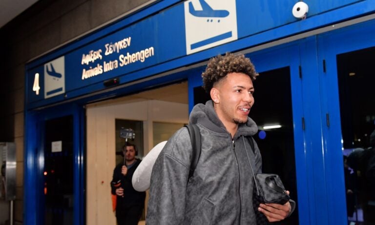 Ποδόσφαιρο: Έφτασε στην Ελλάδα ο Κλέιτον