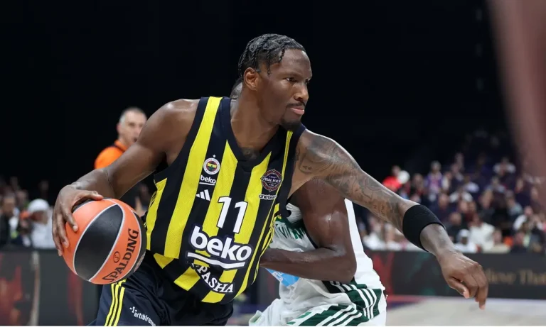 Μπάσκετ: «Πράσινος» και επίσημα ο Νάιτζελ Χέιζ – Ντέιβις