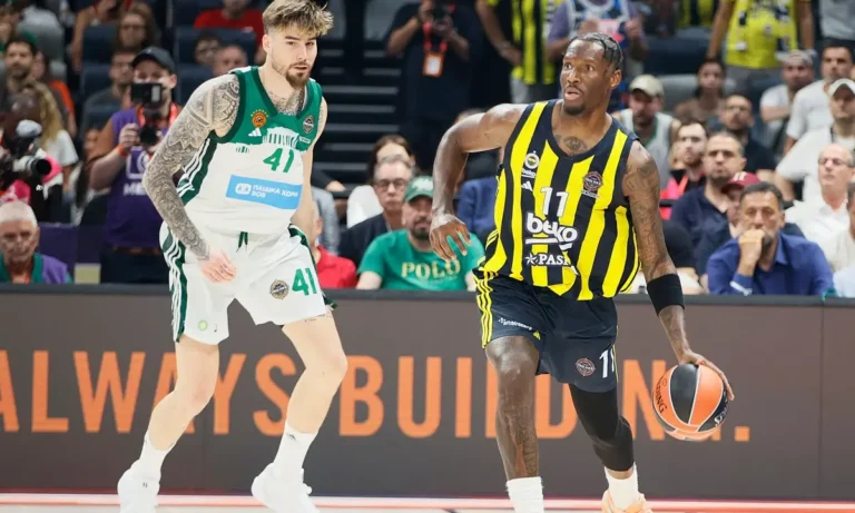Μπάσκετ: Στην Τουρκία ο Χέιζ Ντέιβις για να συζητήσει με Φενέρ – Όχι στον Παναθηναϊκό