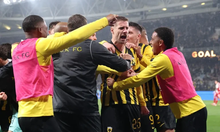 Ποδόσφαιρο: ΑΕΚ: Κρατάει και τους δύο