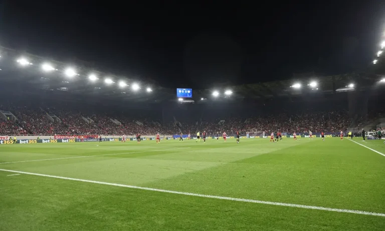 Ποδόσφαιρο: Ολυμπιακός – Παναιτωλικός: Συγκινητικός ο κόσμος του Ολυμπιακού δεν καταλαβαίνει τίποτα παρά τις ήττες και ο παίρνει πάνω του