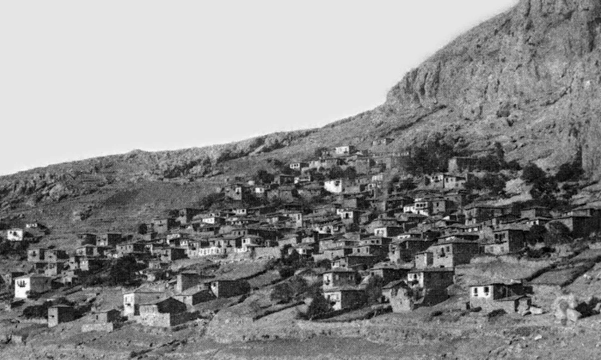 Το χωριό στην Ελλάδα που μετακινήθηκε για να βρεθεί ένας αρχαιολογικός θησαυρός