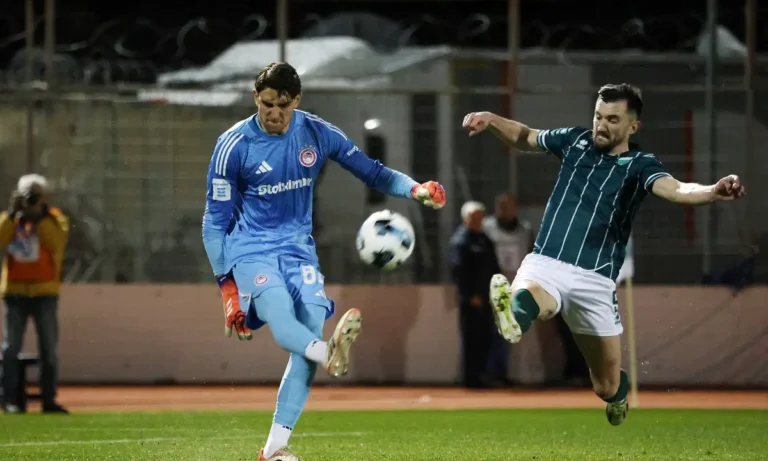 Ποδόσφαιρο: Ολυμπιακός: Το reckless και excessive force και το γεγονός πως ο Τζολάκης δεν κάνει ποτέ θέατρο δικαιολογούν τη δεύτερη κίτρινη