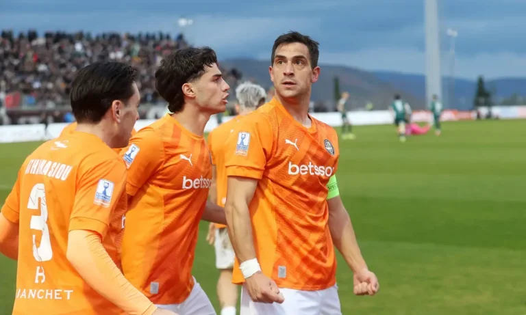 Ποδόσφαιρο: Λεβαδειακός-ΟΦΗ 0-1: Μέγας ΟΦΗ με 10 παίκτες προκρίθηκε στον τελικό του Κυπέλλου Ελλάδας Betsson