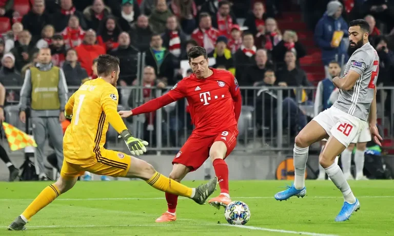 Ποδόσφαιρο: Η Μπαρτσελόνα ανοίγει θέμα Λεβαντόφσκι με νέο ρόλο