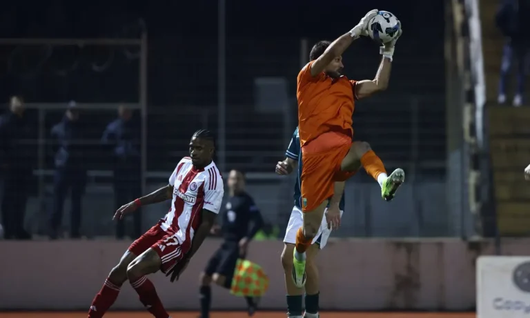 Ποδόσφαιρο: Ολυμπιακός: Στις… 55 σέντρες σταμάτησε το κοντέρ με τον Λεβαδειακό