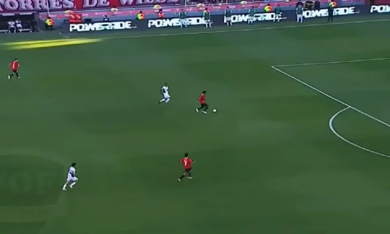 Ποδόσφαιρο: Μάχη Ολυμπιακού – Παναθηναϊκού για τον Λομόνακο