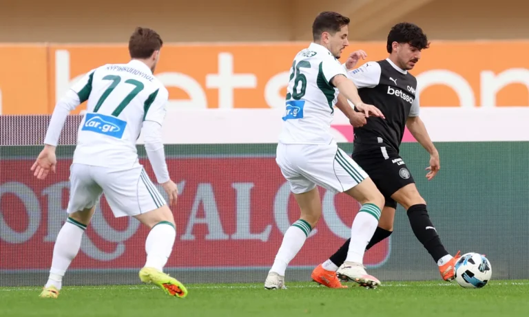 Ποδόσφαιρο: Δεν θα βλέπει τις προπονήσεις ο Μπενίτεθ! Δεν μπορεί να τρέξει και τον ξεκινάει βασικό!