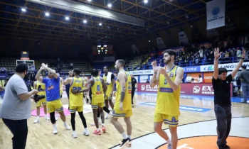 FIBA Europe Cup: Περιστέρι: Πρωτιά με 87-85 στη Σμύρνη