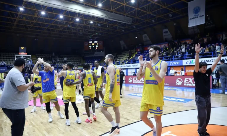 FIBA Europe Cup: Περιστέρι: Πρωτιά με 87-85 στη Σμύρνη