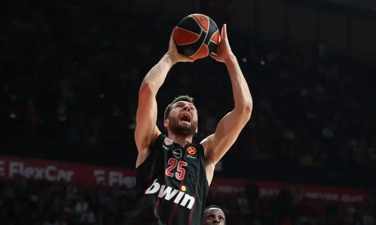 Μπάσκετ: Ολυμπιακός: Ο Πίτερς έθεσε θέμα για το παρκέ στο γήπεδο του Ηρακλείου