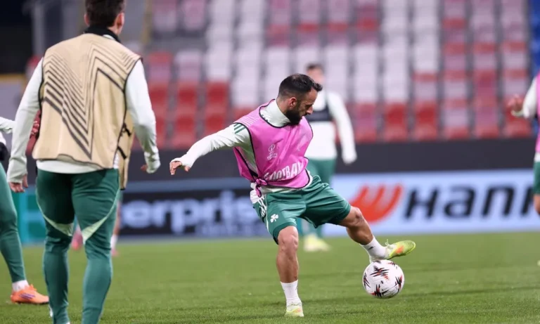 Featured: Ούτε στον πάγκο αμυντικό χαφ ο Παναθηναϊκός!