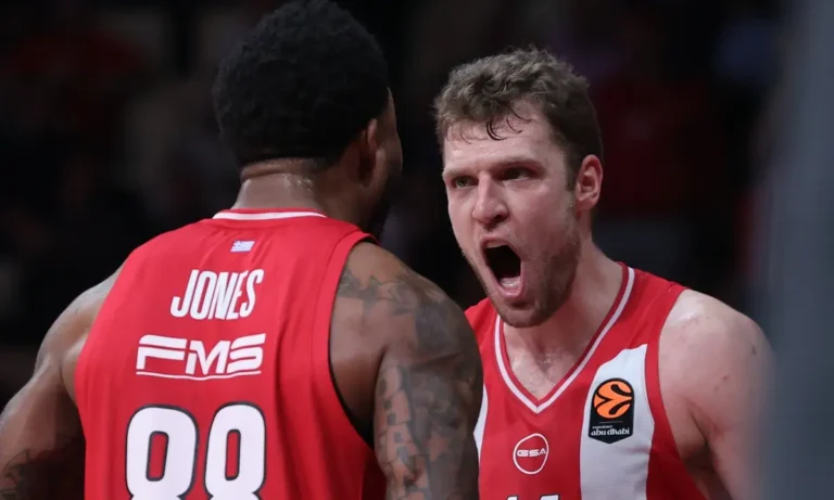 Μπάσκετ: Ολυμπιακός – Ερυθρός Αστέρας 92-86: Τι περίεργο παιχνίδι – Πόσα λάθη στο τέλος αλλά μίλησε ο Βεζένκοφ