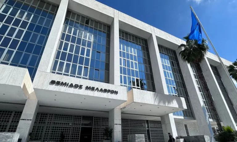 Κοινωνία: Σωτήρια ανάσα για χιλιάδες «κόκκινους» δανειολήπτες: Ο Άρειος Πάγος αποφάσισε υπέρ τους για τον υπολογισμό τον τόκων στη μηνιαία δόση