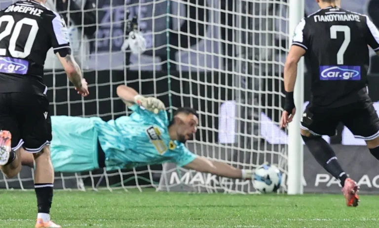 Ποδόσφαιρο: ΑΕΚ: Ο Στρακόσα «κατέβασε ρολά» ξανά – Τρίτο πέναλτι που αποκρούσει φέτος στη Super League