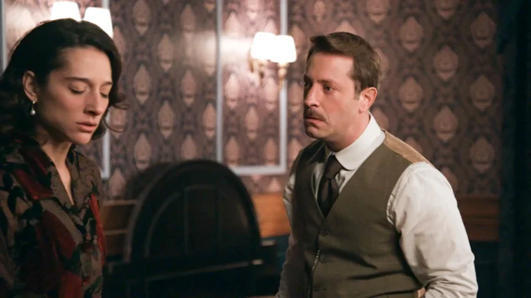 Media: Grand Hotel ANT1 – Η Σοφία συλλαμβάνεται για μοιχεία και κατηγορεί τον Αλέξανδρο για την απόπειρα δολοφονίας του Πέτρου