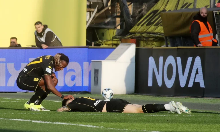 Ποδόσφαιρο: Όλα στραβά! Χάνει πέναλτι μένει και 10 ο Άρης!