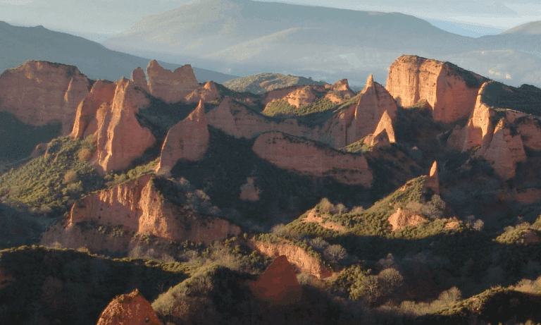 Featured: Πώς οι Αρχαίοι Ρωμαίοι γκρέμιζαν ολόκληρα βουνά με νερό για να βγάζουν χρυσό