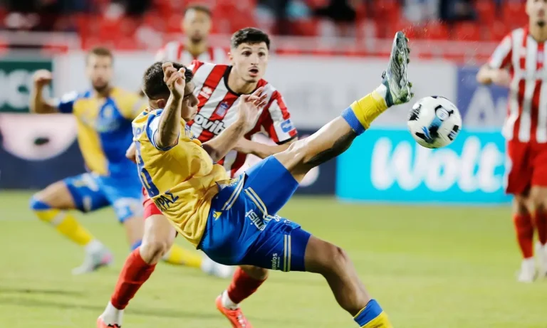 Ποδόσφαιρο: Υπάρχει κι άλλο μεγάλο ματς την Κυριακή εκτός από το Ολυμπιακός-ΠΑΟΚ