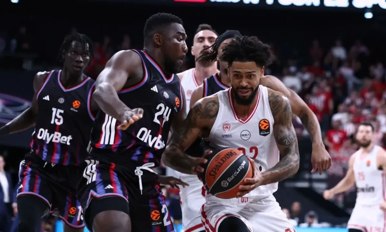 Μπάσκετ: Παρί – Ολυμπιακός 87-104: Ο Ολυμπιακός τα έβαζε από παντού και κυριάρχησε στο Παρίσι