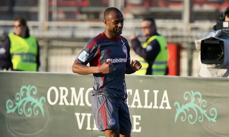 Ποδόσφαιρο: Ολυμπιακός: Στον αέρα ακόμα το νέο συμβόλαιο του Ελ Κααμπί