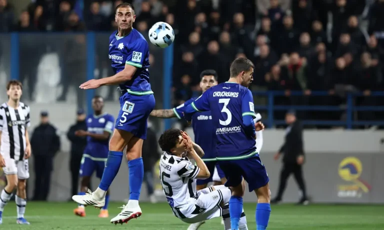 Ποδόσφαιρο: Γελάνε στον Ολυμπιακό με το πέναλτι που κέρδισε ο ΠΑΟΚ επειδή… έπεσε στον αγκώνα του Πετκόφ ο Σάντσεθ