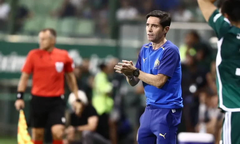 Ποδόσφαιρο: Ήρθε στον Ολυμπιακό για να κάνει την διαφορά όμως ο προπονητής του τον συμβούλεψε καλύτερα να κόψει την μπάλα