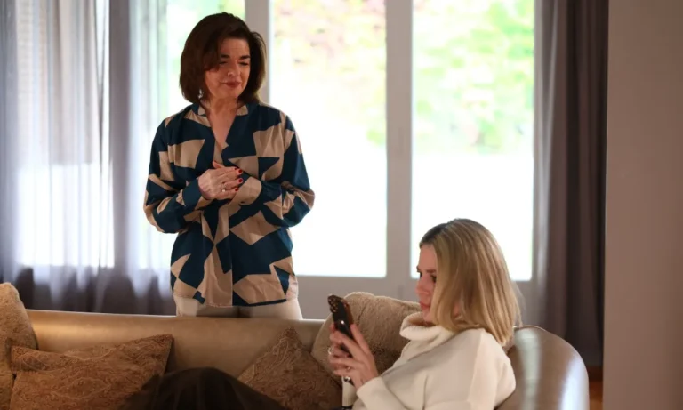 Media: Να μ’ αγαπάς Alpha επόμενα επεισόδια : Η Νικαίτη εκβιάζει τον Θεόφιλο – Ο φάκελος που κρύβει σκοτεινό μυστικό