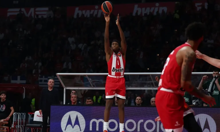 Μπάσκετ: Τρόλαρε η Euroleague τον Παναθηναϊκό για τη νέα ήττα από τον Ολυμπιακό στο ΣΕΦ