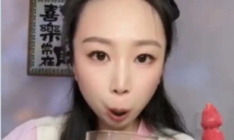 VIRAL: Το παράξενο κινέζικο street food με τηγανιτές πέτρες