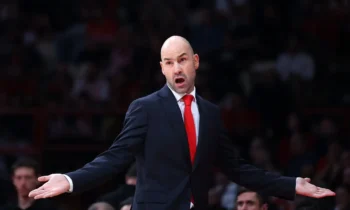 Μπάσκετ: Ολυμπιακός: Αυτός θα είναι στον πάγκο της Μονακό μετά το τέλος με Σπανούλη