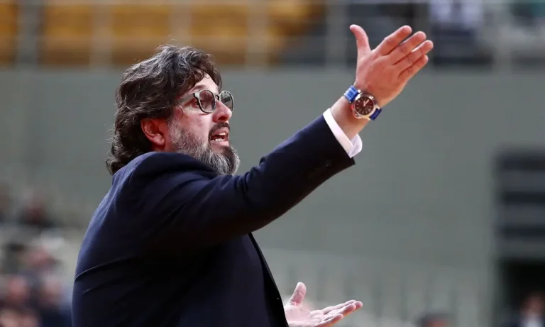 Μπάσκετ: Επιασε δουλειά ο Τρινκιέρι και έδινε κατευθύνσεις και στην προπόνηση του ΠΑΟΚ