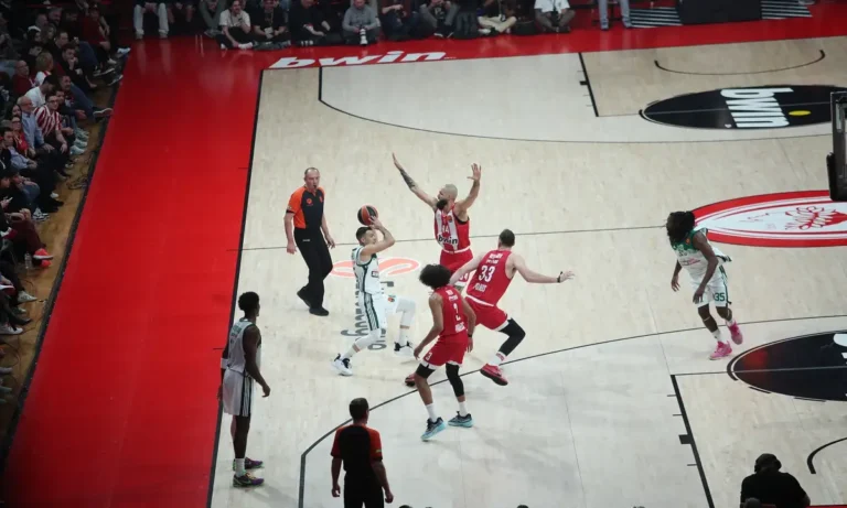 Μπάσκετ: Έντεκα οι συνεχόμενες νίκες του Ολυμπιακού επί του Παναθηναϊκού στη Euroleague